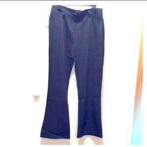 Vezucci black trousers in plaid flare bottoms size 12